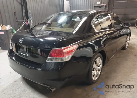 2008 Honda Accord 2.4 Ex z USA, uszkodzony, nr VIN 1HGCP267X8A117357